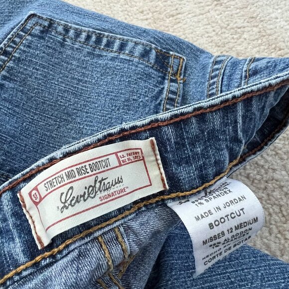 Vintage Signature by Levi Strauss Mid Rise Bootcut Blue Jeans 12 - Picture 2 of 11